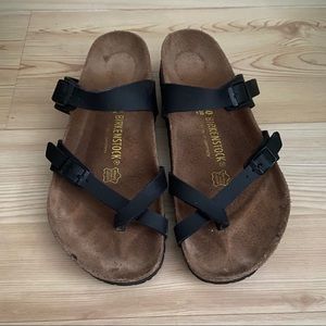 Black Mayari Sandal.